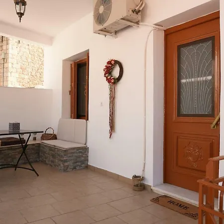 Karinia Home Leonidio Exterior photo