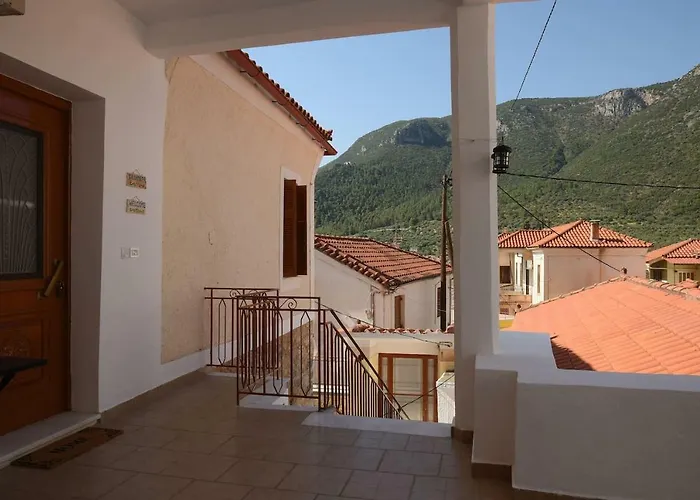 Karinia Home